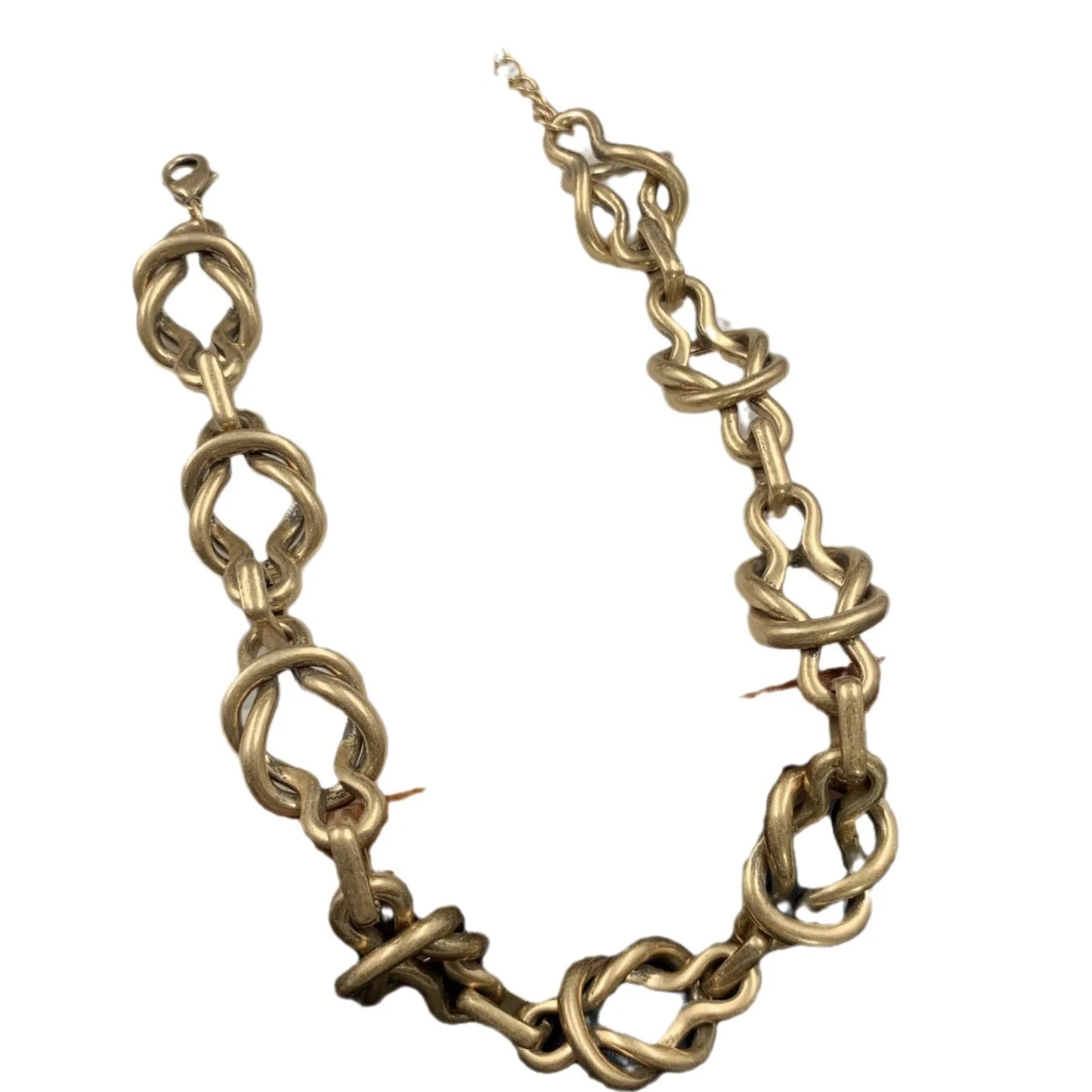 Gazing JewelryVintage gold-plated exaggerated necklace, a retro light luxury clasp necklace, a unique,