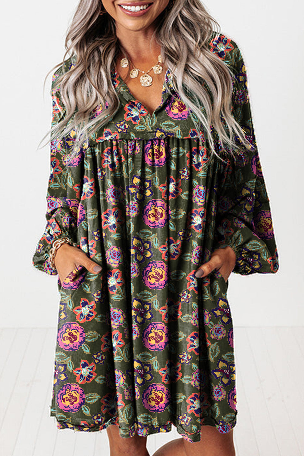 Green Floral Print Split Neck Bubble Sleeve Shift Mini Dress