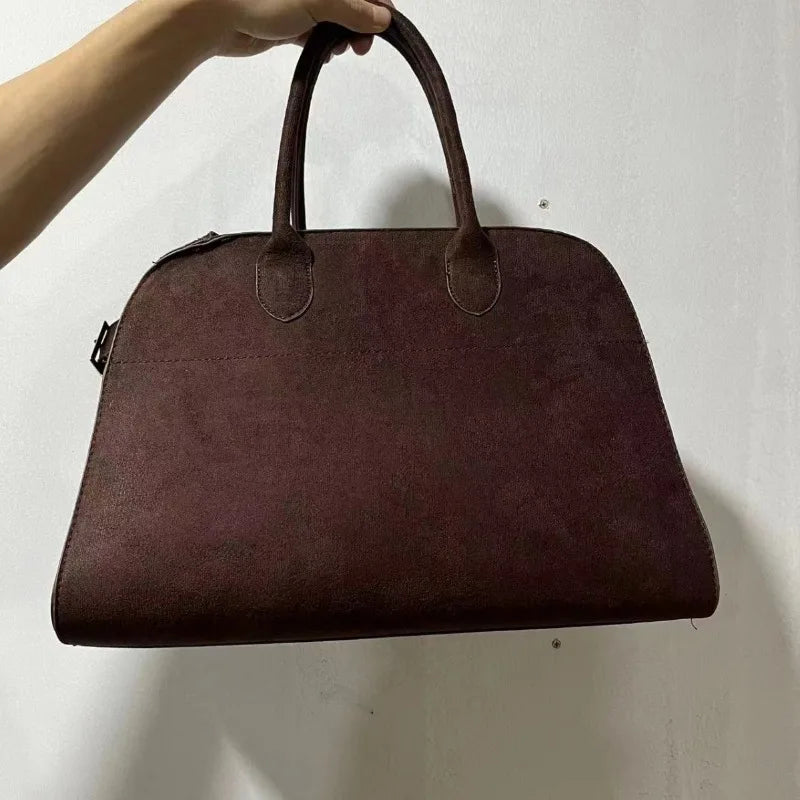 Ladies' handbag new fashionable and high-end design, niche design, large capacity retro commuting handbag