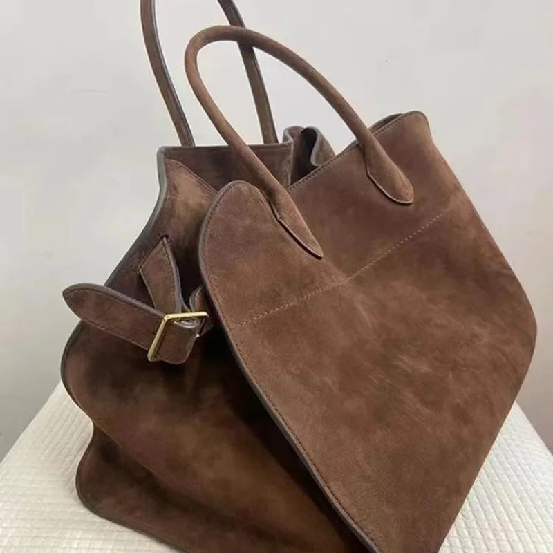 Ladies' handbag new fashionable and high-end design, niche design, large capacity retro commuting handbag