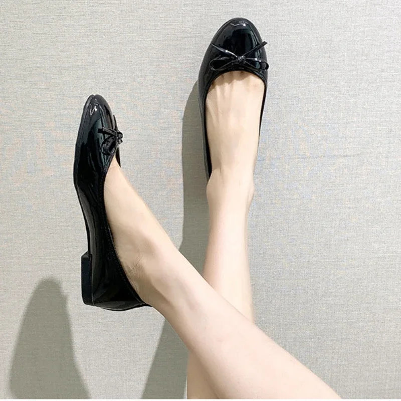 Women's Round Toe Flat Shoes with Soft Leather 2025 New Butterfly Bow Casual Black Women's Shoes Ballet Style Single Shoes