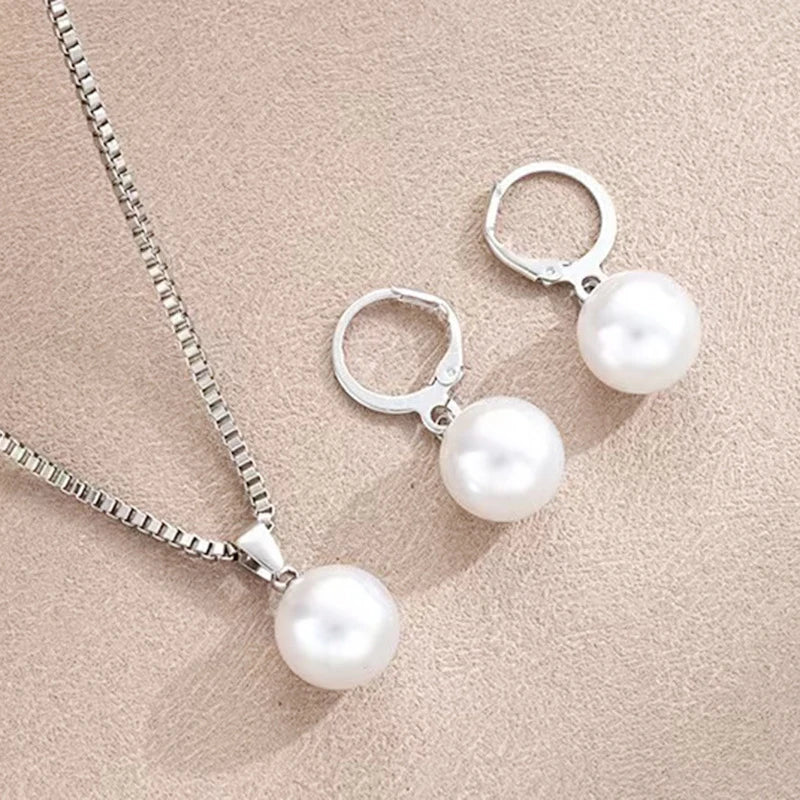 Ladies 2-Piece round Pearl Jewelry Set with Earrings Pendants Necklaces Exquisite Fashionable Wedding Gift
