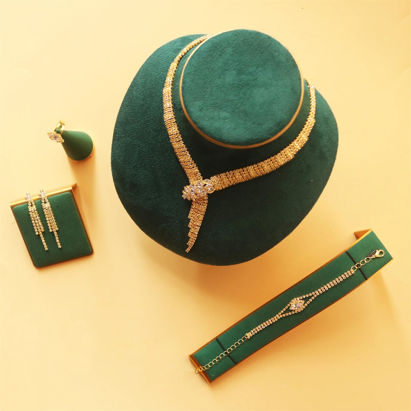 Ladies' Fashion Crystal Necklace Bracelet Earring Ring Wedding Party Elegant Jewelry Classic Jewelry Set Accessories