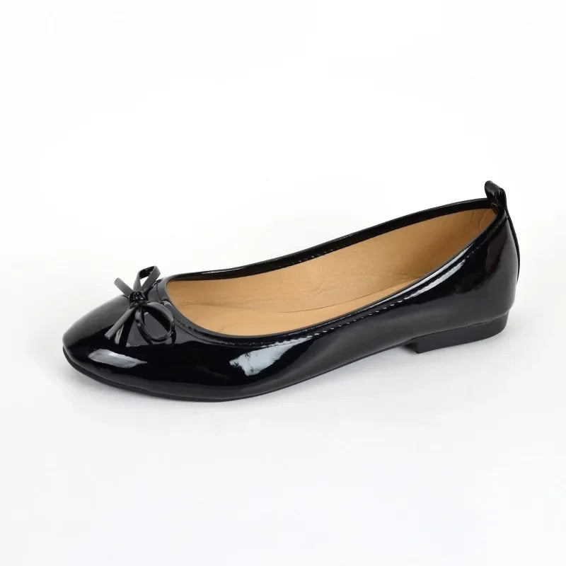Women's Round Toe Flat Shoes with Soft Leather 2025 New Butterfly Bow Casual Black Women's Shoes Ballet Style Single Shoes