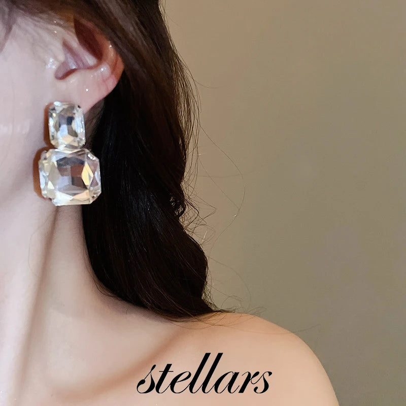 Diamond-Embedded Square Jewelry Set - Unique Bold Design, Clavicle Chain & Earrings, Fashionable High-End Women's Accessories
