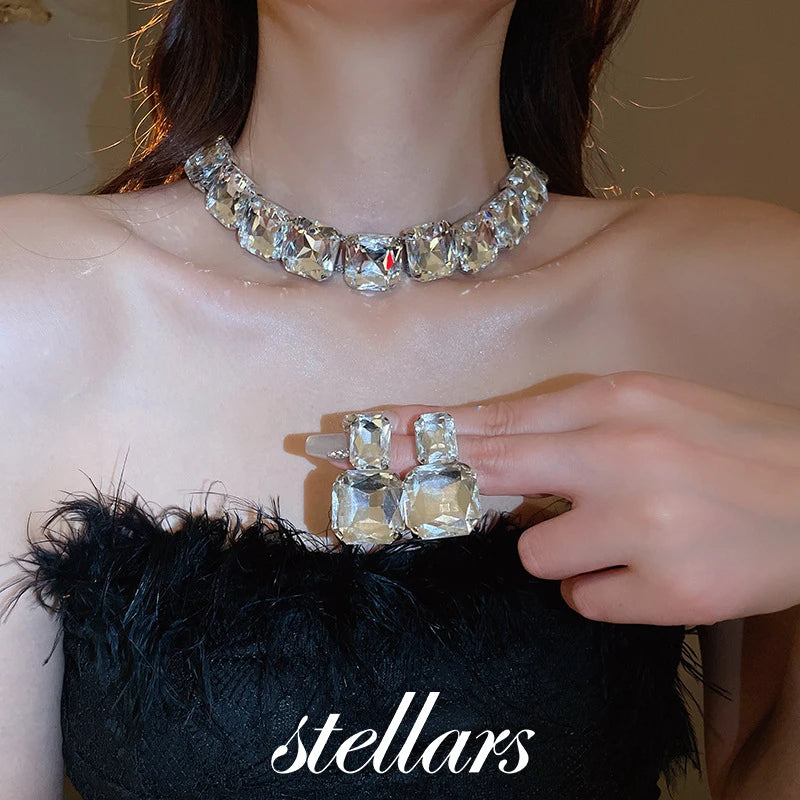 Diamond-Embedded Square Jewelry Set - Unique Bold Design, Clavicle Chain & Earrings, Fashionable High-End Women's Accessories
