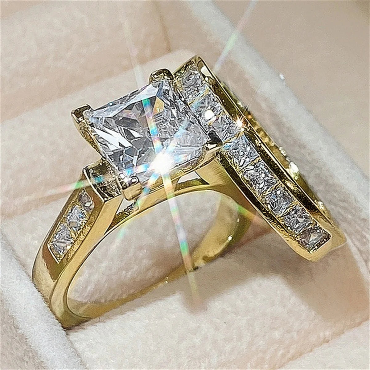 Luxury Wedding Rings Set for Women Dazzling Square Rhinestones Zirconia Ring Luxury Lady Accessories Set Trendy Bridal Jewelry